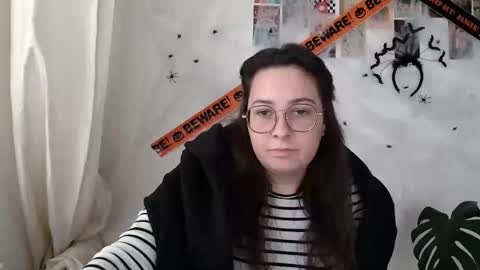 Aurora online show from 09-30-25, 02:11