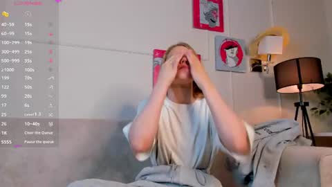 Elizabeth brunette -- Darline blonde  online show from 08-01-26, 07:07