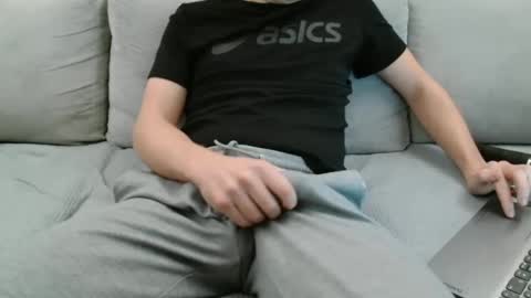 Snapshot of youboyvie chatting on 12-30-24, 05:02 Rob online show from 12-30-24, 05:02