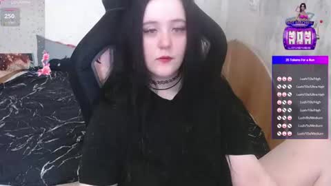 Snapshot of your_8a8y chatting on 07-02-26, 12:00 your_8a8y online show from 07-02-26, 12:00