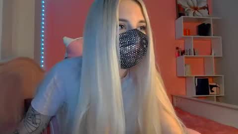 Snapshot of your___barbie chatting on 02-25-25, 04:03 Barbie online show from 02-25-25, 04:03