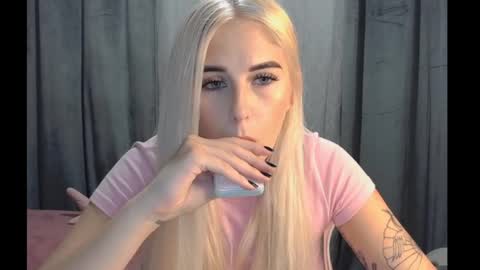 Snapshot of your___barbie chatting on 10-29-25, 03:36 Barbie online show from 10-29-25, 03:36