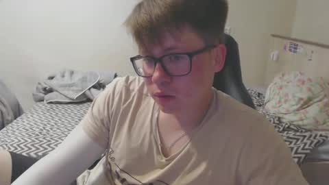 Max online show from 05-06-26, 02:55