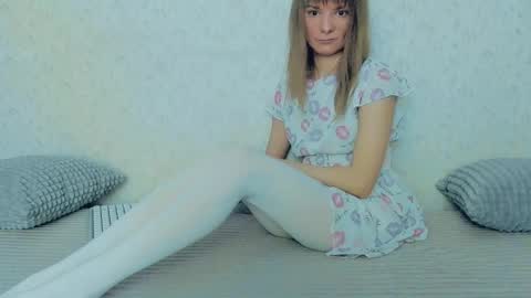 Snapshot of your_caramelka chatting on 02-25-25, 12:24 Lily online show from 02-25-25, 12:24