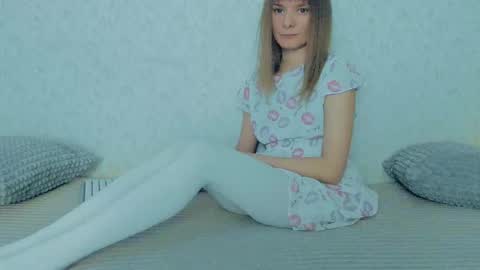 Snapshot of your_caramelka chatting on 02-27-25, 05:02 Lily online show from 02-27-25, 05:02