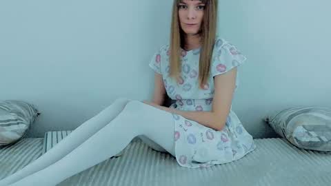 Lily online show from 12-15-25, 03:33