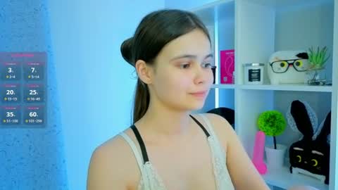 Snapshot of your_casual_vibes chatting on 07-22-26, 07:16 Julia Next stream online show from 07-22-26, 07:16