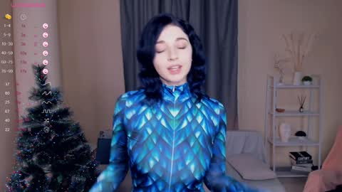 Snapshot of your_desssert chatting on 12-30-24, 10:43 Lina online show from 12-30-24, 10:43