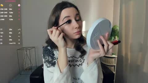 Snapshot of your_desssert chatting on 03-12-26, 01:17 Lina online show from 03-12-26, 01:17