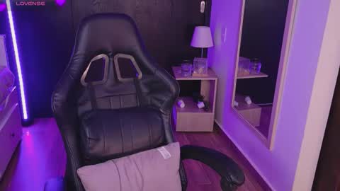 Valery online show from 11-06-25, 01:39