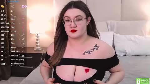 Snapshot of your_dream_nancy chatting on 01-25-25, 08:00 Nancy online show from 01-25-25, 08:00