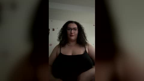 your_favorite_toy91231 online show from 06-09-26, 10:32