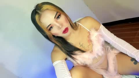 Snapshot of your_girl_yeka chatting on 07-14-26, 08:19 your_girl_yeka online show from 07-14-26, 08:19