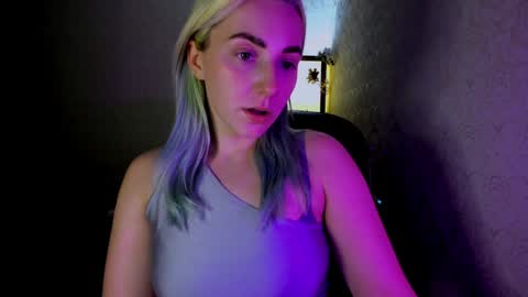 Snapshot of your_godesses chatting on 12-19-24, 03:52 Cora online show from 12-19-24, 03:52