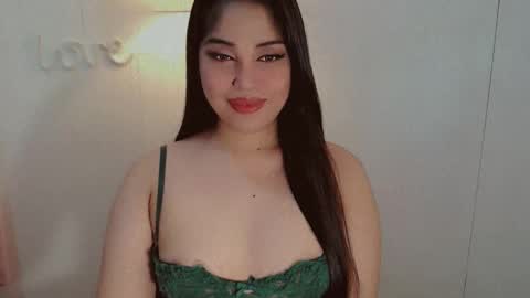 Snapshot of your_gwen22 chatting on 11-17-25, 06:57 GWEN online show from 11-17-25, 06:57