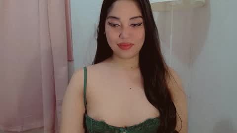 Snapshot of your_gwen22 chatting on 01-11-26, 07:41 GWEN online show from 01-11-26, 07:41