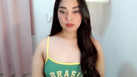 Snapshot of your_gwen22 chatting on 01-14-26, 08:14 GWEN online show from 01-14-26, 08:14