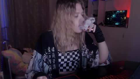 Snapshot of your_horny_friends chatting on 01-11-25, 03:31 Your Horny Friends online show from 01-11-25, 03:31