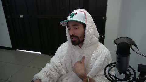 Snapshot of your_ice_cream chatting on 12-31-24, 04:46 Siebel. online show from 12-31-24, 04:46