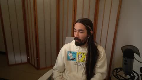 Snapshot of your_ice_cream chatting on 10-14-25, 03:02 Siebel. online show from 10-14-25, 03:02