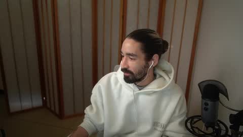 Snapshot of your_ice_cream chatting on 11-07-25, 02:28 Siebel. online show from 11-07-25, 02:28