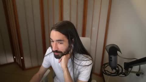 Snapshot of your_ice_cream chatting on 02-17-26, 07:31 Siebel. online show from 02-17-26, 07:31