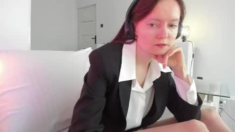 Snapshot of your_librarian chatting on 12-16-25, 09:47 Your Librarian online show from 12-16-25, 09:47