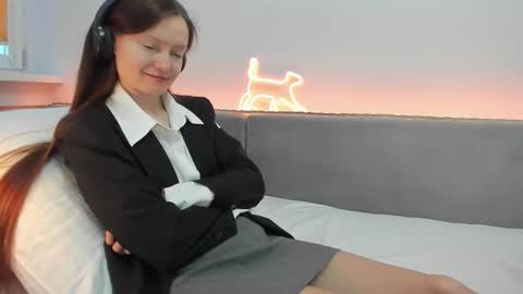 Snapshot of your_librarian chatting on 02-10-26, 02:54 Your Librarian online show from 02-10-26, 02:54