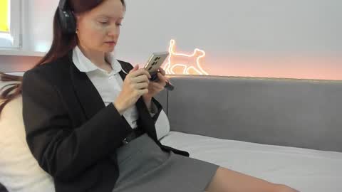 Snapshot of your_librarian chatting on 02-20-26, 11:11 Your Librarian online show from 02-20-26, 11:11