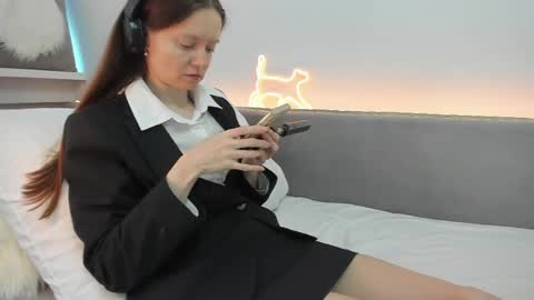 Your Librarian online show from 06-02-26, 09:33