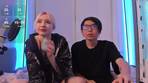 Snapshot of your_little_twink chatting on 01-17-25, 01:35 Han online show from 01-17-25, 01:35