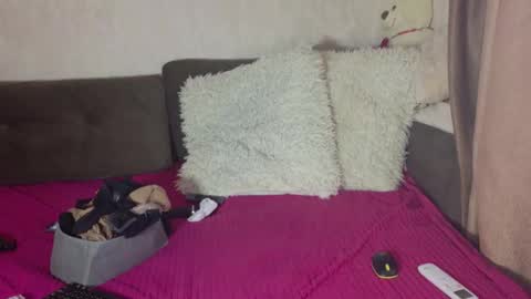 Snapshot of your_nylon_anna chatting on 09-10-25, 03:12 Anna online show from 09-10-25, 03:12