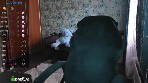 Molly online show from 02-20-25, 06:39