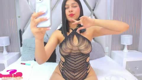 Zoe  online show from 05-05-26, 03:14