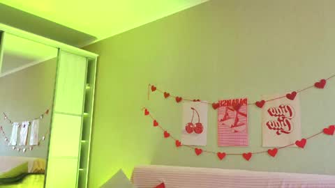Alice online show from 05-18-26, 11:49