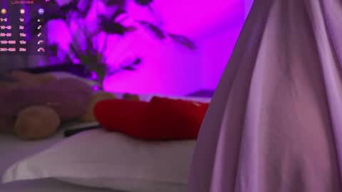 TenderSin online show from 04-30-26, 07:04