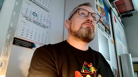 Snapshot of your_tipie chatting on 11-03-25, 08:15 your_tipie online show from 11-03-25, 08:15