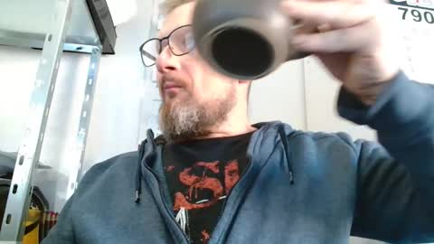 Snapshot of your_tipie chatting on 11-07-25, 10:26 your_tipie online show from 11-07-25, 10:26