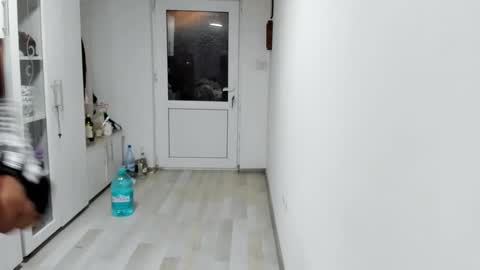 Snapshot of your_victoria chatting on 03-08-26, 08:45 Your Victoria online show from 03-08-26, 08:45