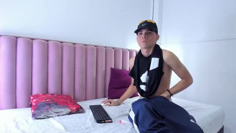 Snapshot of your_wrist chatting on 03-09-26, 12:09 Angel online show from 03-09-26, 12:09