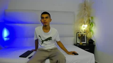 Angel online show from 04-27-26, 12:36