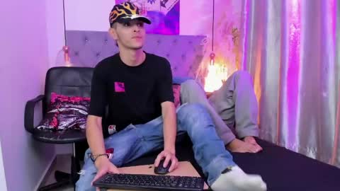 Angel online show from 05-05-26, 12:35