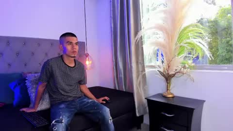 Angel online show from 06-04-26, 12:11