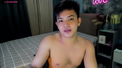 Snapshot of yourasian_bradley chatting on 02-04-26, 01:11 yourasian_bradley online show from 02-04-26, 01:11