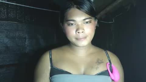 Snapshot of yourasian_kendal chatting on 05-11-26, 01:17 Kendal online show from 05-11-26, 01:17