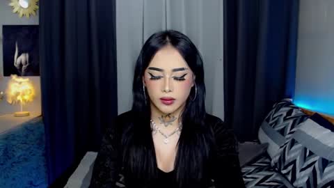 kim online show from 01-10-25, 09:42