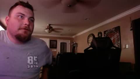 youraveragemomanddad online show from 07-01-26, 04:58