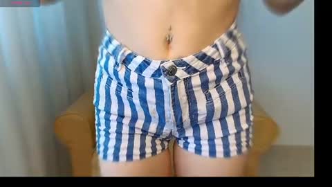 Snapshot of yourbaby85 chatting on 07-04-26, 11:38 Jo online show from 07-04-26, 11:38