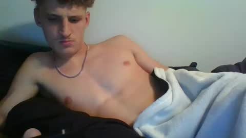 Snapshot of yourbitch1762 chatting on 09-15-25, 05:51 yourbitch1762 online show from 09-15-25, 05:51