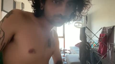 yourboo25 online show from 04-24-26, 07:33